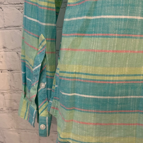 Columbia PFG Plaid Button-Up Women's Top - Picture 8 of 11